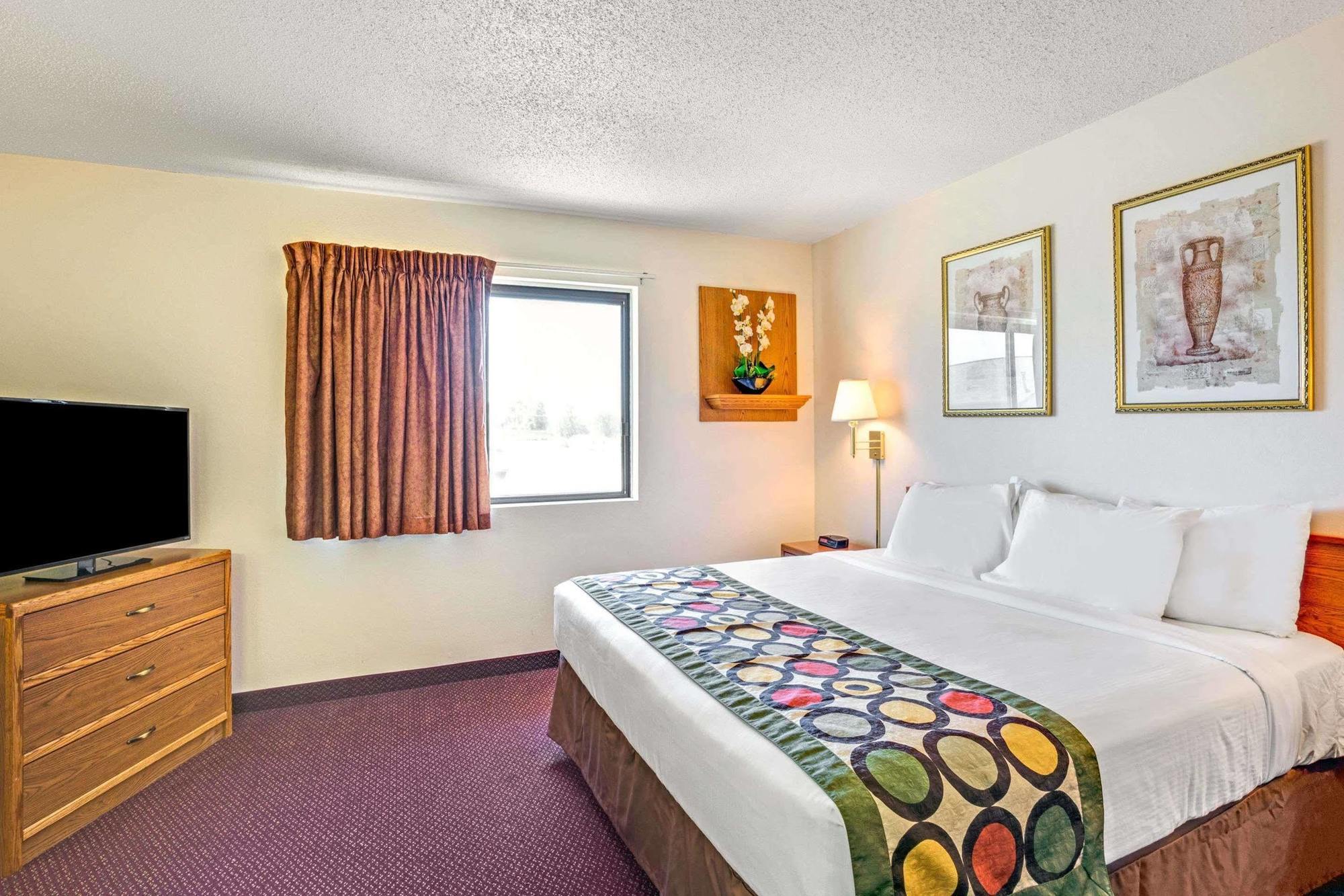 Super 8 By Wyndham Aberdeen West Exterior photo